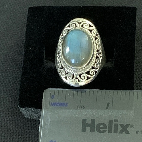 Labradorite Sterling Silver Ring - Picture 11 of 15
